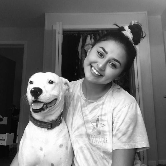 Meet your Posher, Julia - Picture 1 of 1